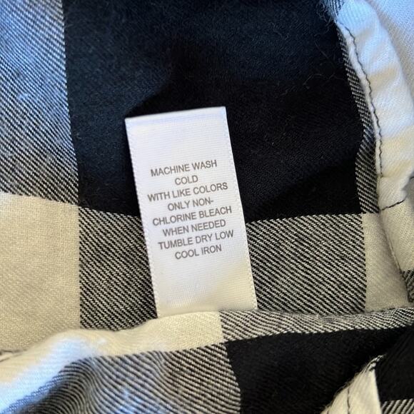 Nollie Slim Fit Juniors Size M Black & White Check Blouse Button Down Preppy - Picture 7 of 9